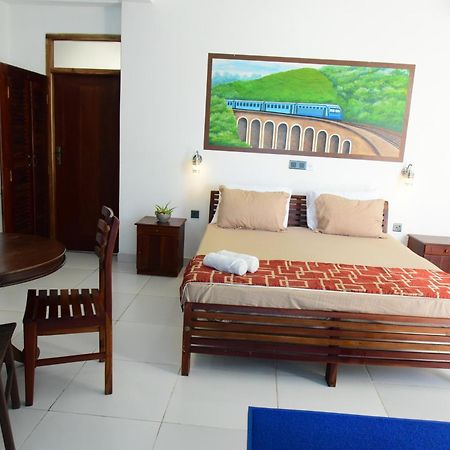 Happy Tuna Guesthouse Hikkaduwa Dış mekan fotoğraf