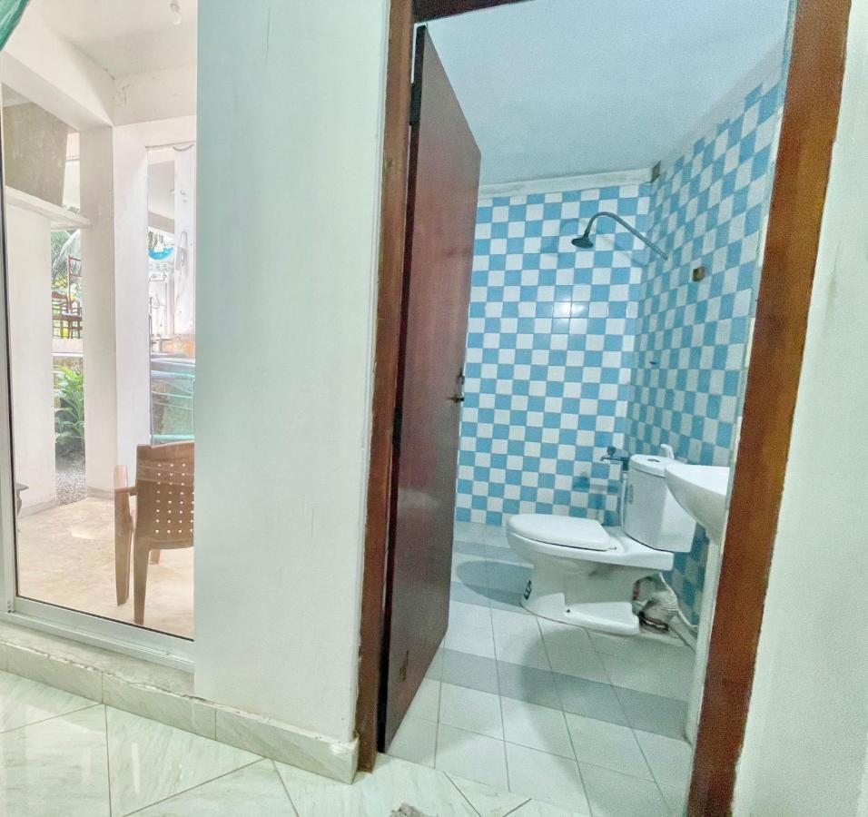 Happy Tuna Guesthouse Hikkaduwa Dış mekan fotoğraf