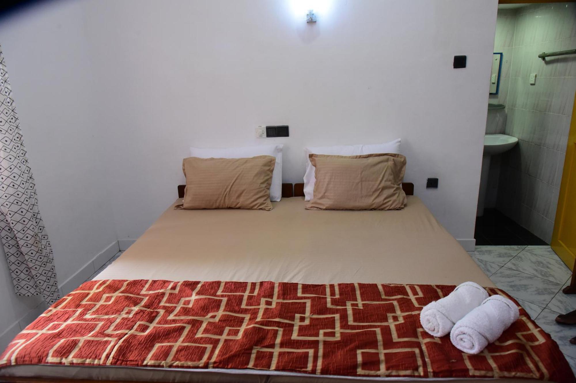 Happy Tuna Guesthouse Hikkaduwa Dış mekan fotoğraf