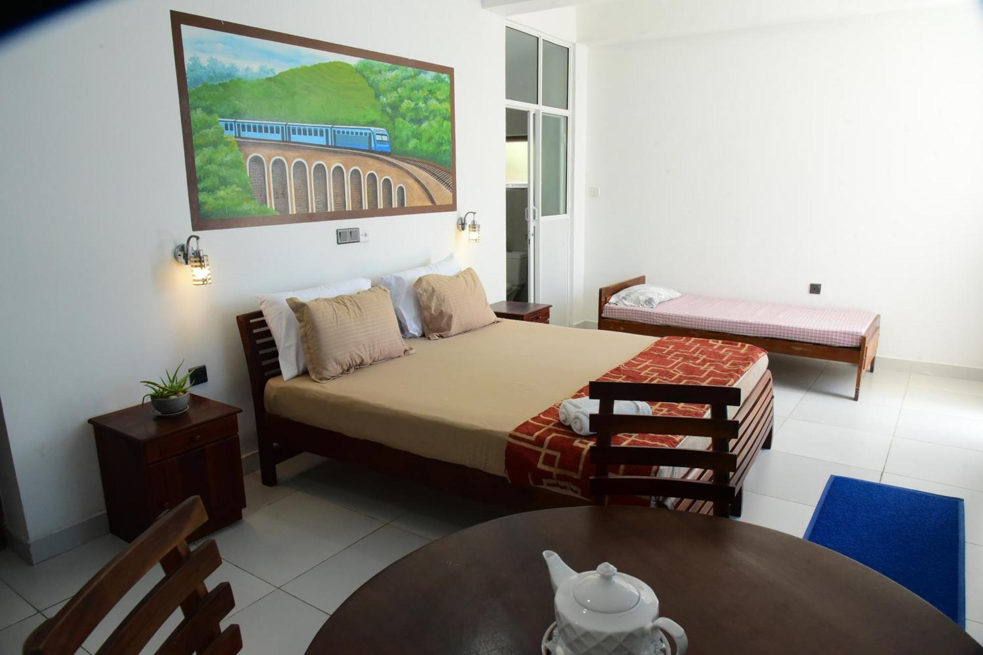 Happy Tuna Guesthouse Hikkaduwa Dış mekan fotoğraf