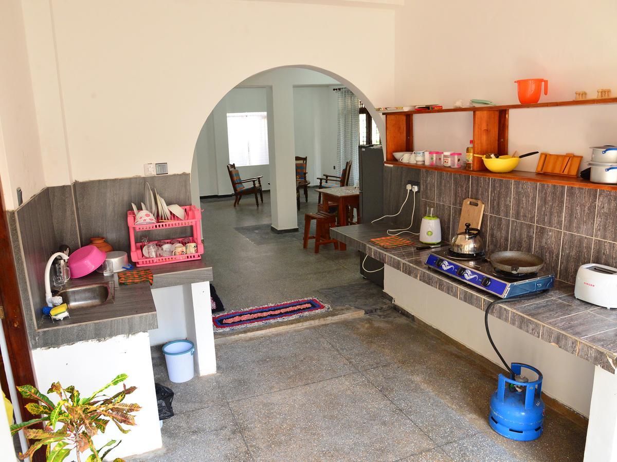 Happy Tuna Guesthouse Hikkaduwa Dış mekan fotoğraf